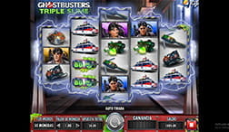 Game scherm van de Ghostbusters Triple Slime slot in het midden van het spel ontwikkeld door IGT.