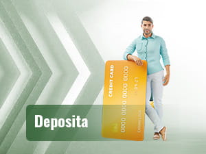 Man die een creditcard flankeert