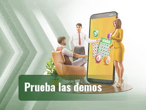 Gebruiker zittend op een stoel en twee presentatoren tonen hem een gratis online bingo versie